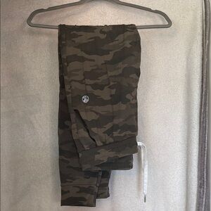 Til You Collapse - Camouflage Jogger Pants w/drawstring